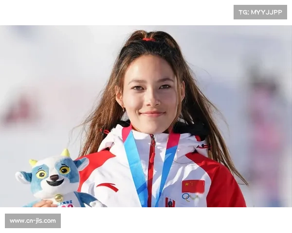 谷爱凌坦言2025年为人生最艰难一年,克服严重伤病备战冬奥